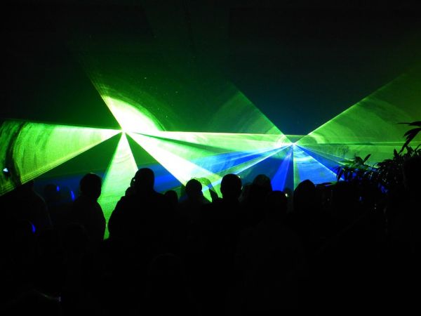 Prestation de Show Laser à Bordeaux